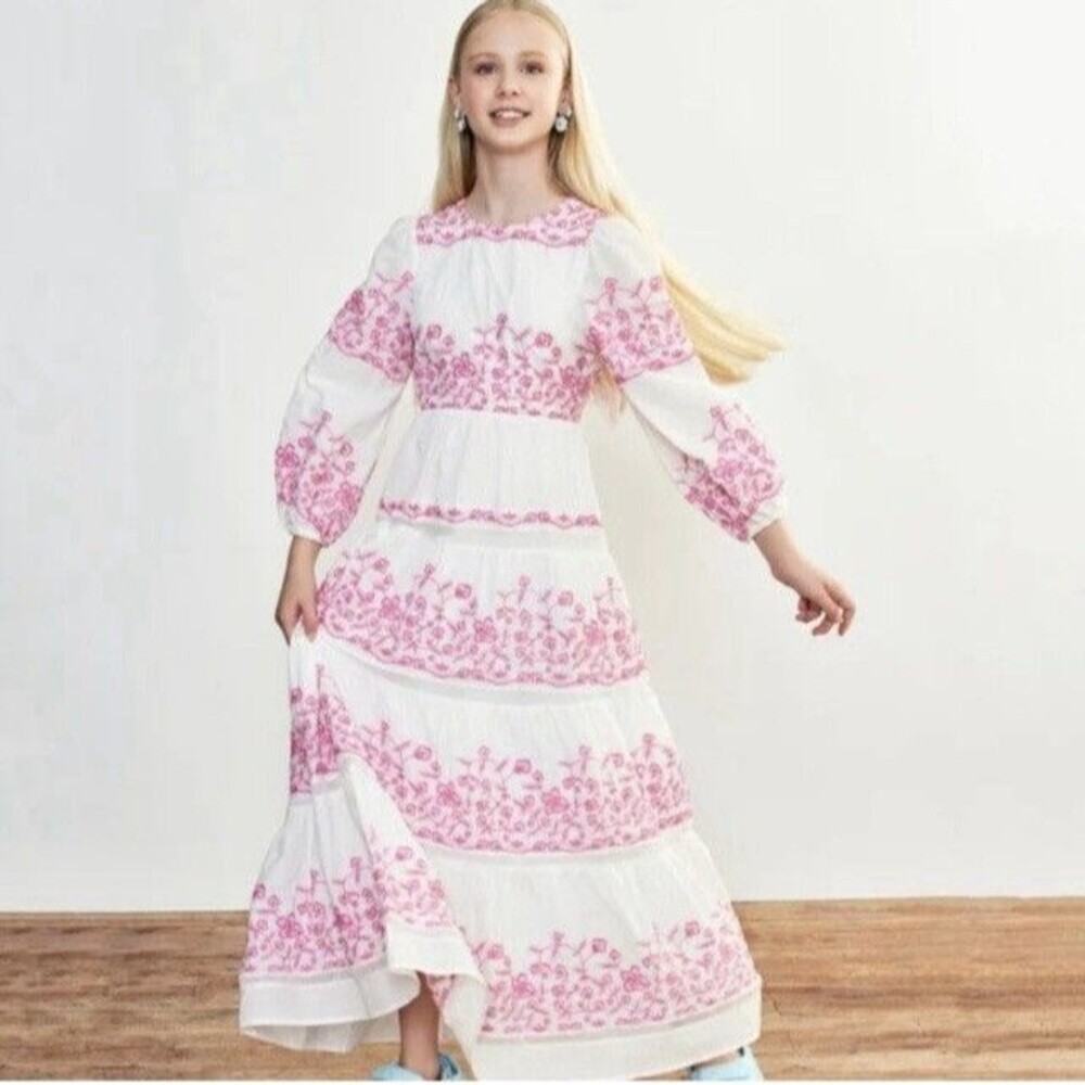 Marlo Girls Size 7-8 Years Floral Pink Embroidered White Dress Open Back Flowy